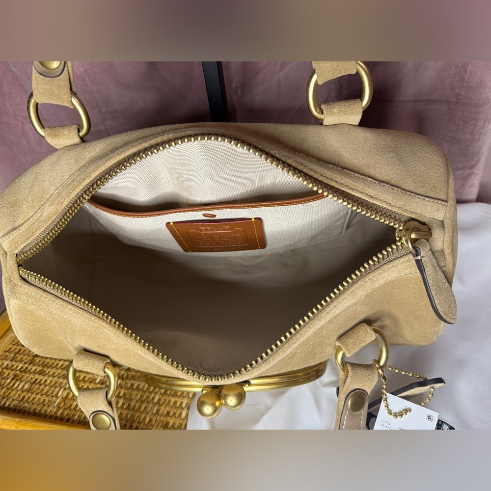Coach Kisslock Barrel Bag in Soul Suede - Picture 4 of 5
